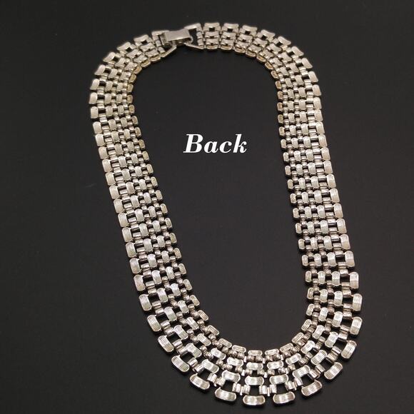 Vintage Interlocking Choker Necklace, Rhodium Plated, 1980s, Silver Tone - Picture 8 of 10